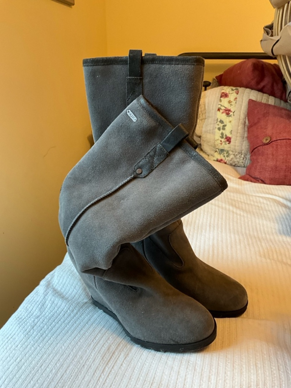 UGG Grey Suede Soleil Shearling Wedge Boots (US 7.5/EU 38.5)